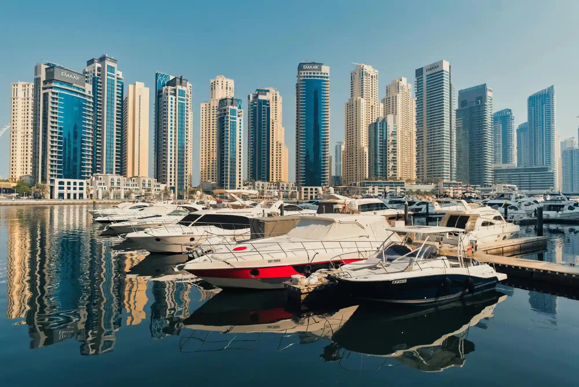 Guide to Yacht Rental Dubai and Beyond